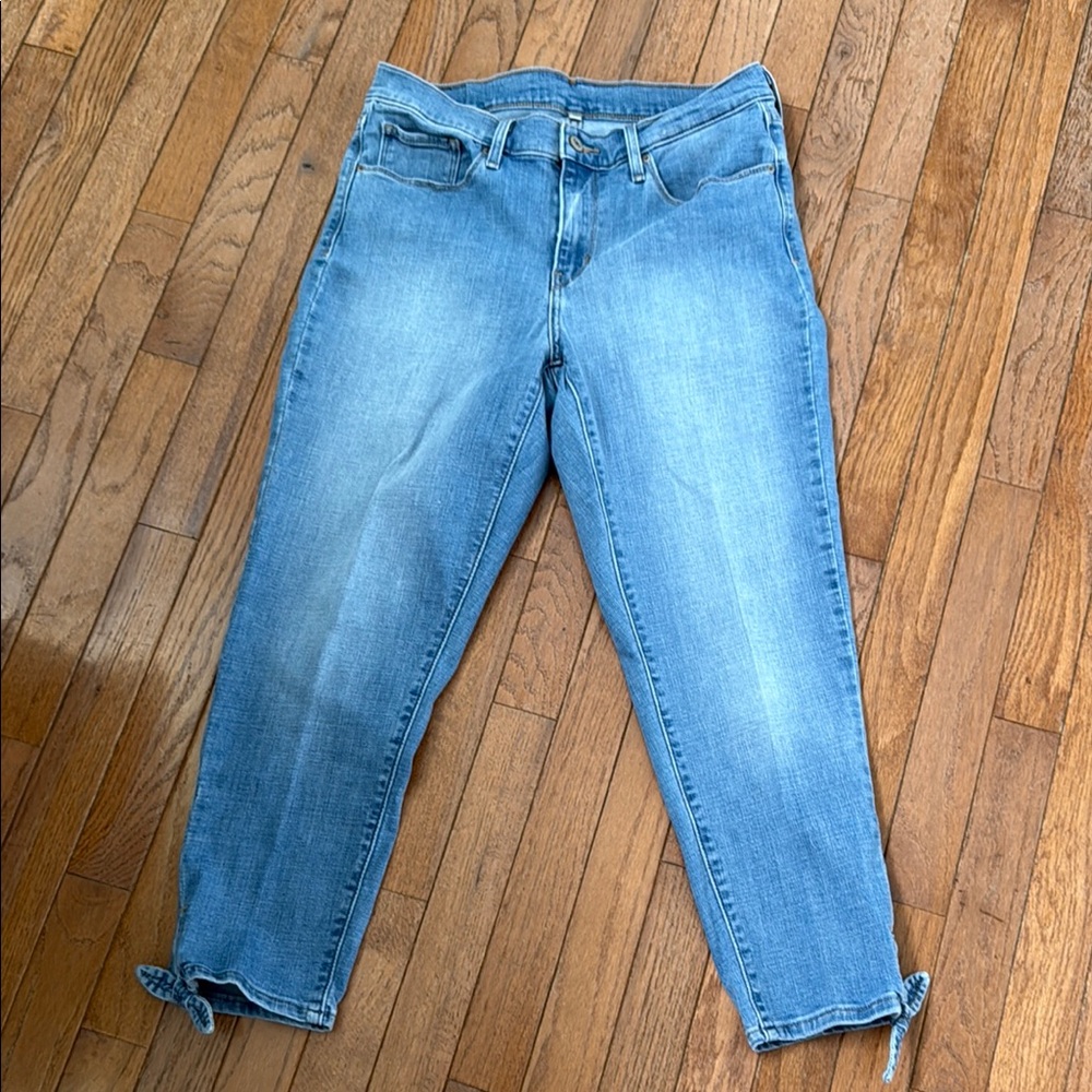 Levi's Blue Ankle Cropped Jeans with cute ankle detail